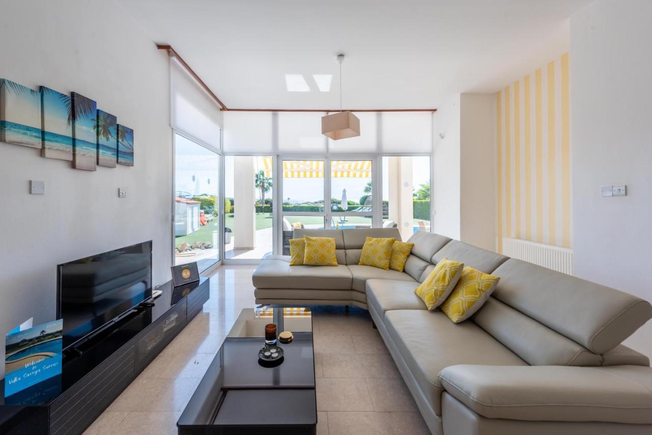 Villa Savoya Sunrise By Ezoria Villas Coral Bay Buitenkant foto